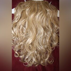 HAIRDO Synthetic hair blonde medium/shoulder length and curly 18”